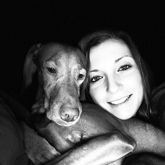 Meet your Posher, Amanda - Picture 1 of 1